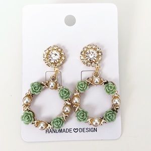 Green Flower crystal stone earrings